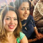 Munmun Dutta Instagram - দূর্গা অষ্টমীর এই শুভ মুহূর্তে সকলকে জানাই অনেক অনেক শুভেচ্ছা… কামনা করি মা দুর্গার আশীর্বাদে সবার জীবন আনন্দে ভরে উঠুক। শুভ অষ্টমী 🙏🏻 Shubho Ashtami 🙏🏻 . #munmundutta #durgapujo #durgapuja #proudbengali #bengalifestival #bengalifood #ashtami #bhog North Bombay Durga Puja