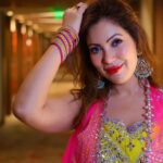 Munmun Dutta Instagram - Ahmedabad yesterday ✨ Outfit @asopalav Accessories @rubans.in Styled by @stylingbyvictor @sohail__mughal___ Managed by @afreenriaz . #munmundutta #navratri #navratrispecial #eventready #festivefashion Ahmedabad, India