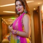 Munmun Dutta Instagram - Ahmedabad yesterday ✨ Outfit @asopalav Accessories @rubans.in Styled by @stylingbyvictor @sohail__mughal___ Managed by @afreenriaz . #munmundutta #navratri #navratrispecial #eventready #festivefashion Ahmedabad, India