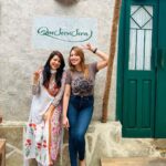 Munmun Dutta Instagram - Lunch with mommy dearest at my very dearest friend @simplekaul ‘s new venture Que Sera Sera ❤️ @queseraseramumbai . Simple is one of the most wonderful, happy and a smart entrepreneur that I know of and I am super proud of her achievements in this competitive industry. Congratulations again on yet another banger venture ❤️ Soar high my friend ⭐️ . #munmundutta #girlsupportinggirls #womentribe #motherdaughtertime Mumbai, Maharashtra