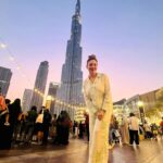 Munmun Dutta Instagram – I guess this needs no introduction 
BURJ KHALIFA it is .. 😍 .. 

.Mom is ecstatic and that makes me happy 🥰
And this is already a throwback 😔
.
.
.
#munmundutta #dubai #burjkhalifa #burjkhalifadubai #uae #dubai🇦🇪 #dubaimall #travel #travelphotography #motherdaughtertrip Burj Khalifa,Dubai,U.A.E