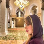 Munmun Dutta Instagram - Sheikh Zayed Grand Mosque, Abu Dhabi .. . Huge thanks to my wonderful guide Mr Mohammed Elghandour for literally dragging me from one corner to another because he knew I wanted some good pictures and he knew those EXACT spots. And these pictures came out GREAT. . . P.S- before anyone asks or assumes anything silly,.. I AM A PROUD HINDU 🙏🏻 And if I am visiting another country and culture, I would respect that. In the same way I would expect anyone else from another religion respect my religion and beliefs. . . #munmundutta #abudhabi #travel #travelphotography #uae🇦🇪 #picturesoftheday #postoftheday Abu Dhabi, United Arab Emirates