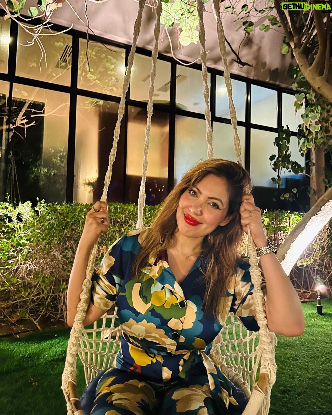 Munmun Dutta Instagram - A genuine appreciation post .. Thank you team @anantaradubai for giving me and my mother one of the best experiences in Dubai. Your entire staff made us feel at home in a foreign country especially Ainura, Sandy, Lolly , Abdou , Hossein , Sultan ji and everyone else . It couldn’t have been better than this for my mother’s first international trip.❤️ I would love to come back and stay again. You were my home away from home. All my love to you. ❤️ . . #munmundutta #appreciationpost #dubai #motherdaughtertime #uae #travel #travelmemories Dubai, United Arab Emirates