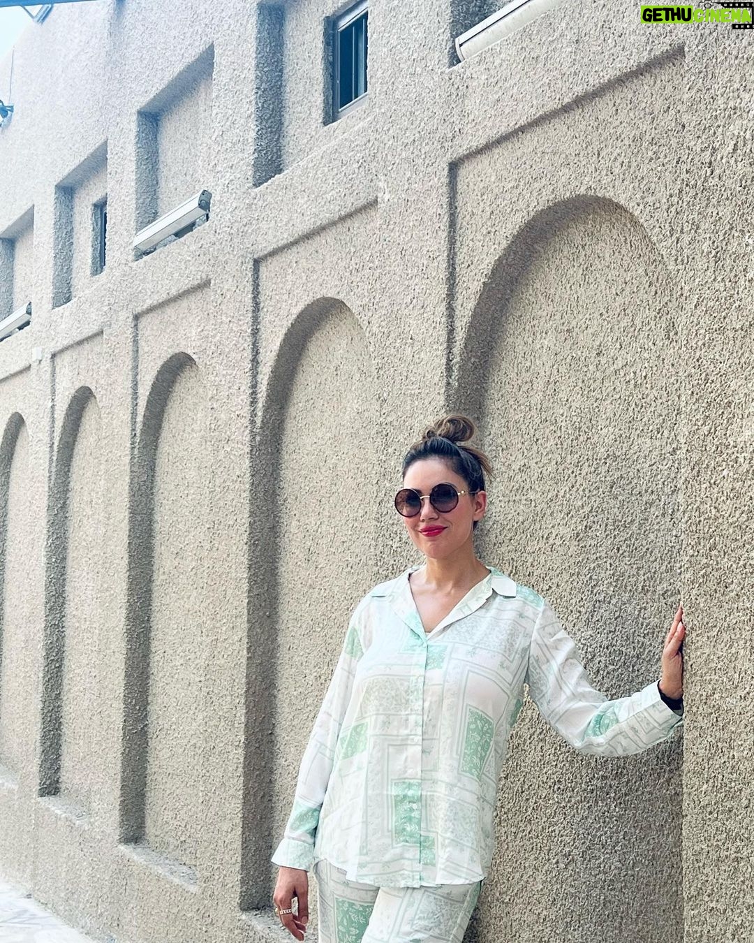 Munmun Dutta Instagram - Being a tourist in Dubai 🇦🇪 😍 … pt 3.. . . . #dubai #munmundutta #uae #uae🇦🇪 #travelgram #travelphotography #dubaidiaries #dubai🇦🇪 #travel #alfahidihistoricalneighbourhood #dubaicreek Al Fahidi Historical Neighbourhood