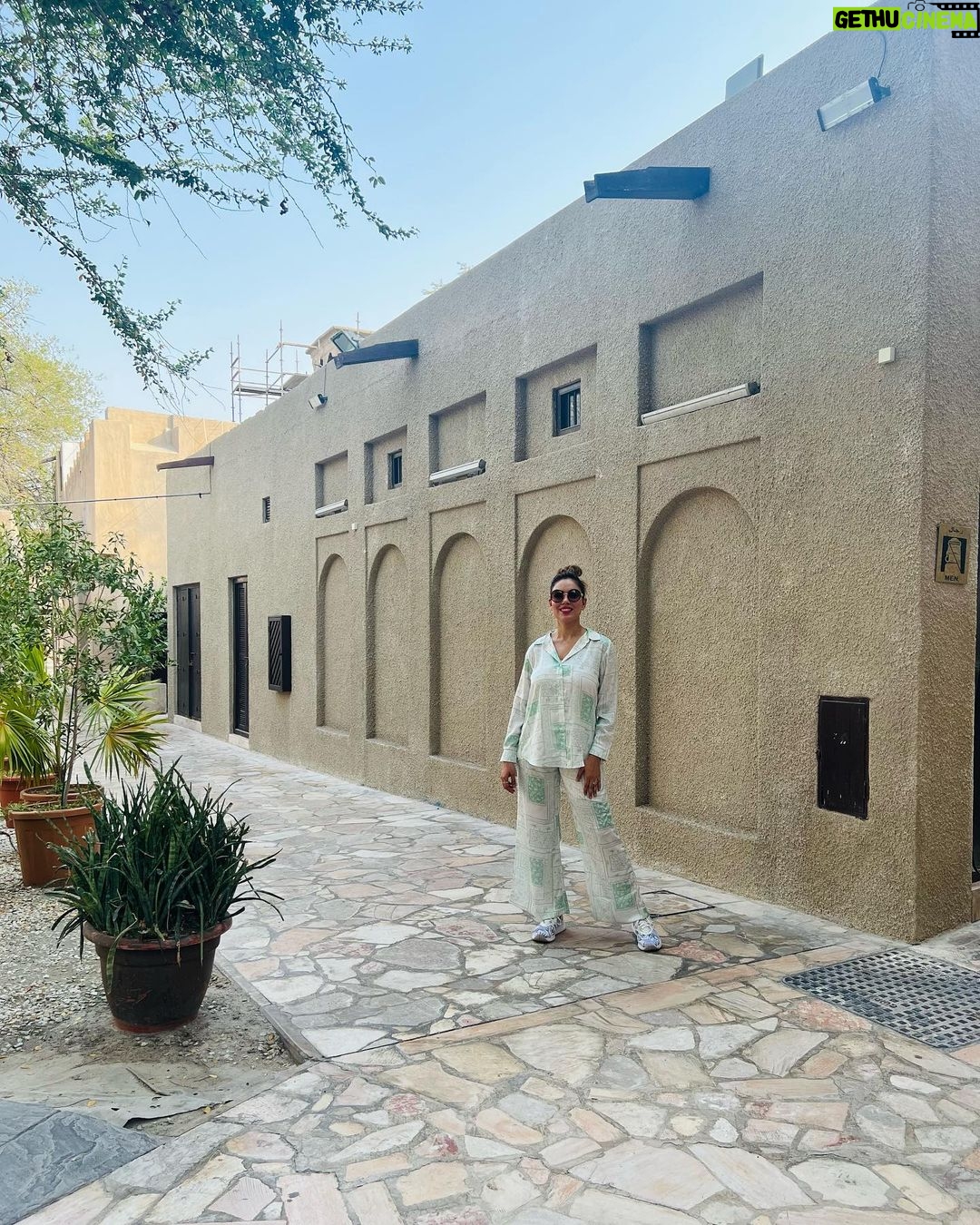 Munmun Dutta Instagram - Being a tourist in Dubai 🇦🇪 😍 … pt 3.. . . . #dubai #munmundutta #uae #uae🇦🇪 #travelgram #travelphotography #dubaidiaries #dubai🇦🇪 #travel #alfahidihistoricalneighbourhood #dubaicreek Al Fahidi Historical Neighbourhood