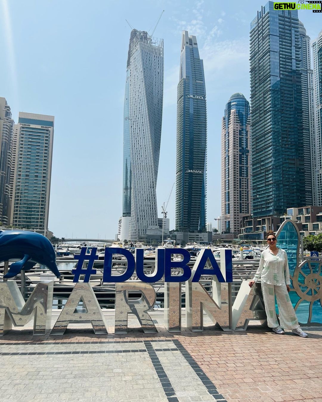 Munmun Dutta Instagram - Being a tourist in Dubai π¦πͺ π β¦ pt 1 .. . . Pictures by my most AMAZING guide ever .. Mr Mohammad Elghandour . βΊοΈ . . . #dubai #munmundutta #uae #uaeπ¦πͺ #travelgram #travelphotography Dubai, United Arab Emirates