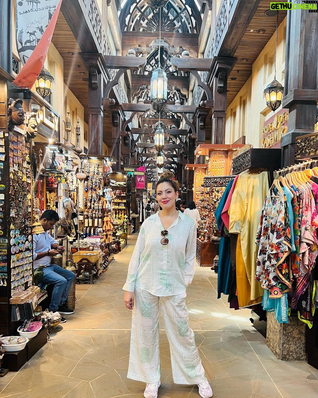 Munmun Dutta Instagram - Being a tourist in Dubai π¦πͺ π β¦ pt 1 .. . . Pictures by my most AMAZING guide ever .. Mr Mohammad Elghandour . βΊοΈ . . . #dubai #munmundutta #uae #uaeπ¦πͺ #travelgram #travelphotography Dubai, United Arab Emirates