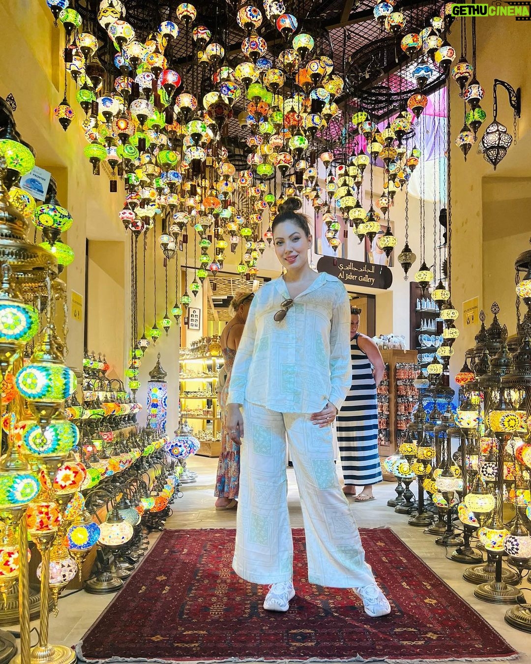 Munmun Dutta Instagram - Being a tourist in Dubai π¦πͺ π β¦ pt 1 .. . . Pictures by my most AMAZING guide ever .. Mr Mohammad Elghandour . βΊοΈ . . . #dubai #munmundutta #uae #uaeπ¦πͺ #travelgram #travelphotography Dubai, United Arab Emirates