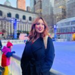 Munmun Dutta Instagram – Mandatory New York photo dump 😍 
My big smile everywhere says it all .. How happy I was to be back in the cold snowy winter ❄️ , having hot chocolate or touching the snow on the ground or just the fact that I could wrap myself up in my winter clothes 🧥 back in one of my favourite cities in the world.. 

.
#newyork #photodump #travelmoments #munmundutta #usa #solotrip #winterinnyc New York Public Library and Bryant Park