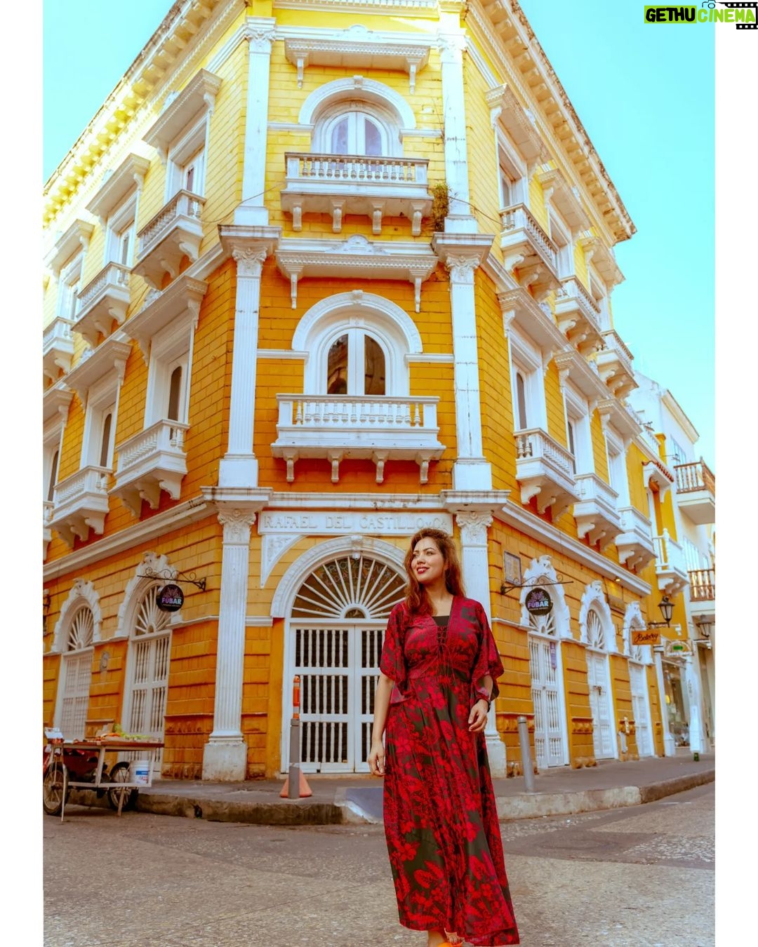 Munmun Dutta Instagram - Capturing the beauty of Cartagena through the lens of the sweetest @anabenedetti25 . This fabulous carribean destination , which is one of most frequented tourist destinations in Colombia, holds the secrets of history within its walled city, it's balconies and in the narrow stone walkways. And running around in those lanes with Ana was a real treat indeed π¨π΄π«Ά Dress @smisingbee #munmundutta #solotravel #sologirltravel #cartagena #cartagenadeindias #colombia #colombiatravel #southamerica #walledcity #carribean Cartagena De Indias, Colombia