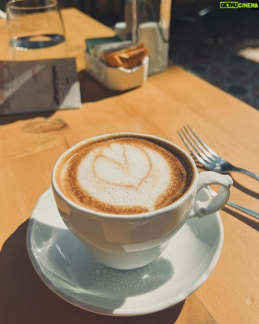 Munmun Dutta Instagram - Beautiful Colombia 🇨🇴 😍 .. And It has been all about the gastronomy as yet 😍 . #munmundutta #solotravel #colombia #colombia🇨🇴 #colombiatravel #southamerica #bogota #wanderlust #culture #traveldiary #foodtravel #foodandtravel #luxurytravel #luxtravel Bogotá, Colombia