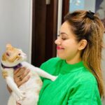 Munmun Dutta Instagram – And off I go for a long trip ๐งณ
Ready for an almost 24 hour flight โ๏ธ ๐ฎโ๐จ
.
and saying bye to my babies ๐ฑ ๐โค๏ธ๐ค
Destination reveal soon ๐
.
#munmundutta #travel #traveldiaries
