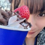 Murase Sae Instagram - #dailylook 神田数代KKの空き時間✊🏻❤️‍🔥 深夜0:54～ 「好きやねんけどどうやろか」本日、第2話放送✨ 📱見逃し配信▶︎TVer／ytv MyDo! 話を重ねていくごとに 数代ちゃん突っ走っていきます😂🫶🏻 第2話も、是非みてね^_^ 苺の日だったからサービスで乗っけてくれた🤲🏻🍓🍨 #好きどや
