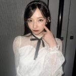 Murase Sae Instagram - #dailylook #渋谷凪咲卒業コンサート 本日、 #Queentet で2曲歌わせていただきました❕ 久々なはずなのに、集まるとみんな一瞬であの頃に戻れるのは、素敵で特別な関係なんだと改めて実感した🩷💙💛💜 なぎ！たくさん背負って、立ち向かって、乗り越えてきた凪咲の背中はすごく大きくて頼もしくて、カッコよかったよ😊✨ そして今日の笑顔、とびっきり可愛かった☺️🌻☀️ NMB48にいてくれてありがとう！本当に、お疲れ様💐 見届けてくれた皆様、ありがとうございました^_^ 大阪寒いので風邪ひかないように気をつけてくださいね🧣🧤