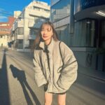 Murase Sae Instagram - #dailylook 人気のキルティングダウンに新色のグレーが仲間入り🩶 完売だったネイビーも追加生産いたしました👏!!! @andgeebee_official もうすっかりダウンが必須だね！ ゆうひ〜🌇✨