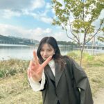 Murase Sae Instagram - #dailylook おはよう🌞 ひと息つきながら🚲☁️ 한강 (Han River, 漢江)