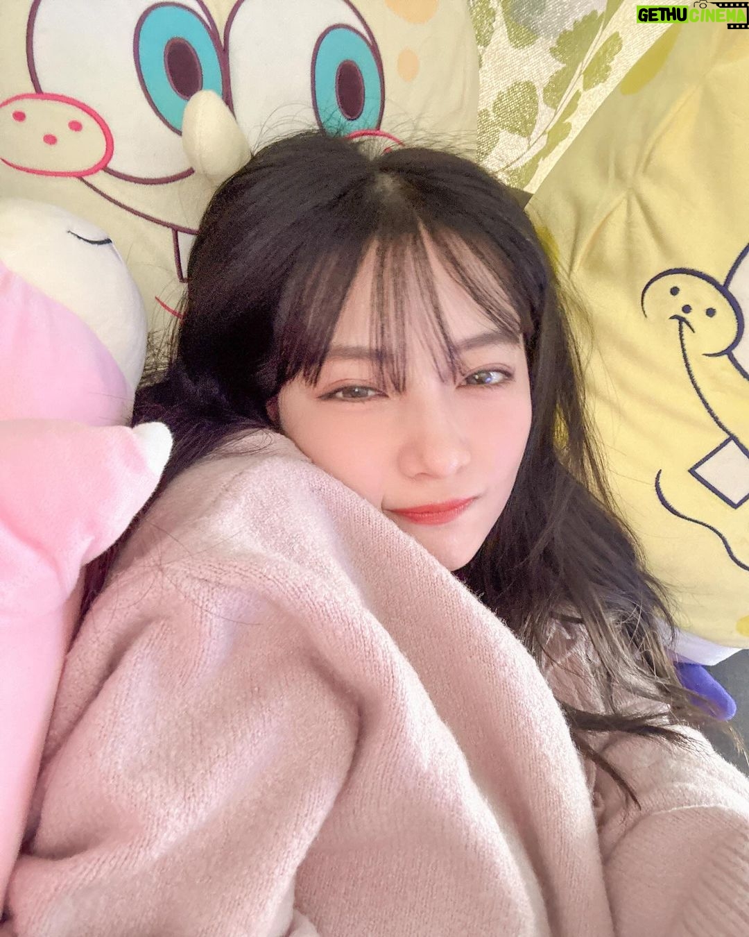 Murase Sae Instagram - #dailylook なんだろな、実家に帰るたびスポンジボブ増えてるんだよな🤔🧽笑