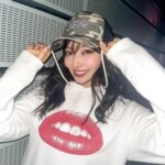 Murase Sae Instagram - #dailylook TGC和歌山🍊 今年も来れて嬉しいです^_^ @xgirljp さんと @azulbymoussy_official さんのステージ ありがとうございました🫶🏻💋 うちわとボードバッチし見えてたよー！！！！✨✨ ほんとうに、嬉しい！ありがとうね^_^ みなさんのおかげで楽しい１日になりました❤︎ また会えますように〜😊 #TGC #和歌山
