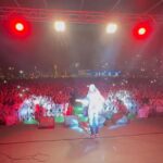 Murat Kekilli Instagram - Erciyes marşıyla başlayıp İzmir marşıyla devam ettiğimiz Kayseri konserimizden bir bölüm de paylaşalım. 🎸🤘🎸🇹🇷