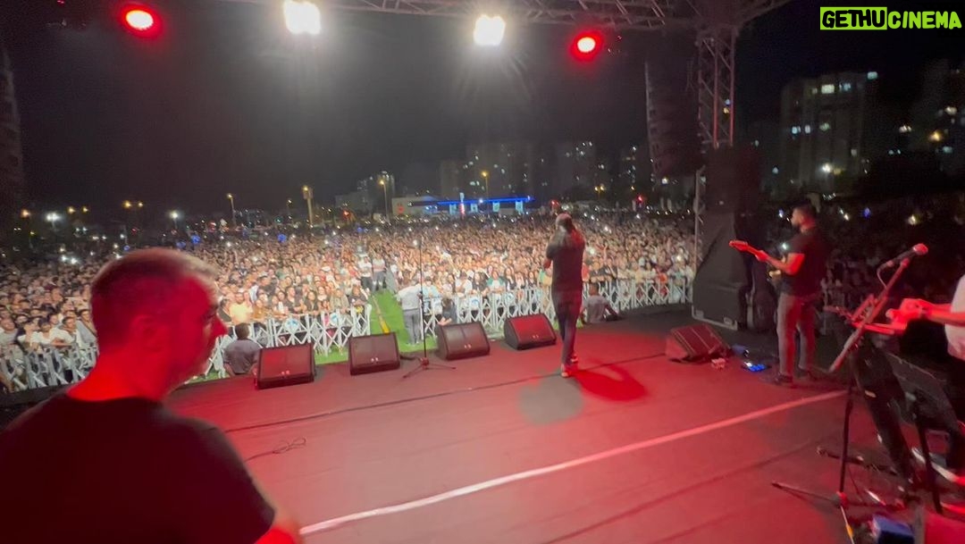 Murat Kekilli Instagram - Son 4 ayda verdiğimiz bütün çılgın konserlerimizi paylaşıyoruz, hazır mısınız? 🎸🤘🎸