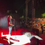 Murat Kekilli Instagram - Bahçelievler, sevgi seliniz için teşekkürler.🙏🤘🎸❤️ @bahcelievlerbelediyesi @drhakanbahadir