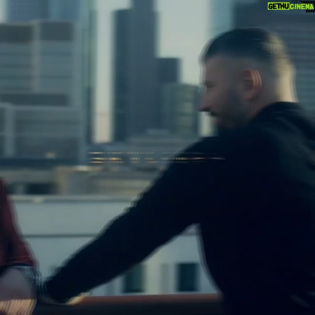 Murathan Muslu - 6.8K Likes - @sahineryilmazofficial
Skylines - Ab jetzt auf N
@netflixde