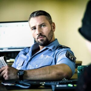 Murathan Muslu Instagram - Wer's noch nicht gesehen hat!?
- 8 TAGE
von Stefan Ruzowitzky und Michael Krummenacher
nur auf Sky
lese gerne eure Feedbacks, Kommentare, Ideen und Anregungen zu "Deniz"

gutes Wochenende an alle