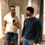 Murathan Muslu Instagram - Gemeinsam mit meinem Kup und Kollegen Michael Klammer irgendwo in Berlin @_michael.klammer_ #actorslife #berlin