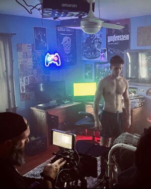 Myles Erlick Instagram - 😎🎥🎬🙏🏼
#MatterOfTime 
#CharlieFleck 
#FeatureFilm 
@jeremysnead @mediajuicestudios 
@chrisbstacey 
@starsacademytalent 
📷: @robynkcampbell 
•
•
•
•
#explore #explorepage #dallas #texas #movie #film #instagram #actor #lifestyle #filmmaking