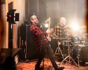 Myles Erlick Instagram - Some epic BTS from the NORTHMAN Music Video🔥Taken by the one and only David Walker @walkerviewphoto 🤘🏼
•
•
•
•
#NORTHMAN #BTS #Original #Music #Newmusic #country #countrymusic #canada #america #Spotify #applemusic #producer #rock