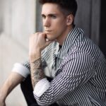 Myles Erlick Instagram - Just wait till you guys hear the music I’ve been cooking up, about to start dropping tracks left right and center🤘🏼🔥 • • • • #musician #country #music #indie #artist #countrymusic #producer #singer #songwriter #nashville #canada #lifestyle #explore #insta #spotify #applemusic
