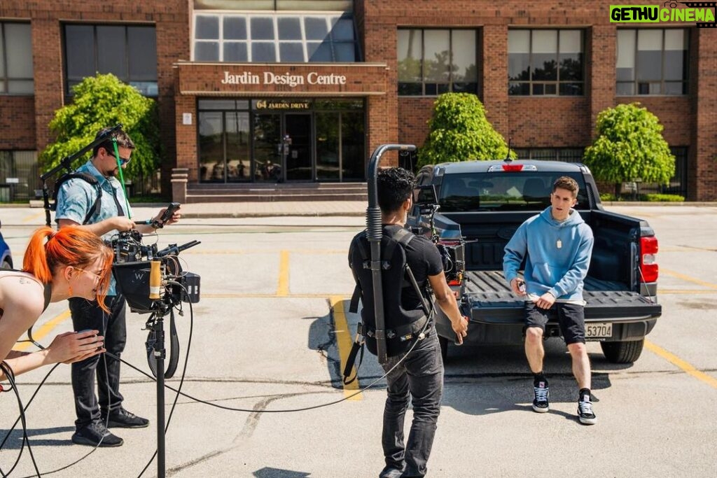 Myles Erlick Instagram - Such a killer time filming this Short Film with @aceentcanada Amazing cast, Amazing crew🤘🏼🔥 #Comingsoon 📷: @izaac.t_ Toronto, Ontario