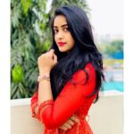 NAKSHATRA TRINAYANI Instagram - ฿ε şt̤̮Իꪮηɠ εηꪮʊɠн t̤̮✺ ʟεt̾ g̾ȏ @η∂ ẘḯşε εηȏʊɠһ ṭȏ ẘαḯt̤̮ ḟꪮя ẘнα✞ ʊ ∂εşεяṽε.. #smile . . #nakshatra #life #love #lifestyle #be #strong #and #cute #❤️ #💛 #💚