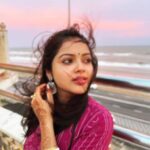 Nabanita Das Instagram - কিছু জিনিস আবছা থাকাই শ্রেয়... তাতেই জীবন আরো পরিষ্কার হয়...