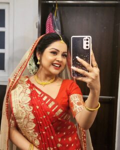 Nabanita Das Instagram - হাসি...
