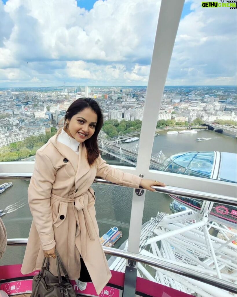 Nabanita Das Instagram - On top of the sky in the London Eye..🎡 #londoneye