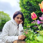 Nabanita Das Instagram - Every flower blooms in its own time..🌷 #motivation #londontrip #vacationmode Aldershot England UK