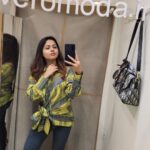 Nabanita Das Instagram - shopping is cheaper than a psychiatrist....🤪🤪