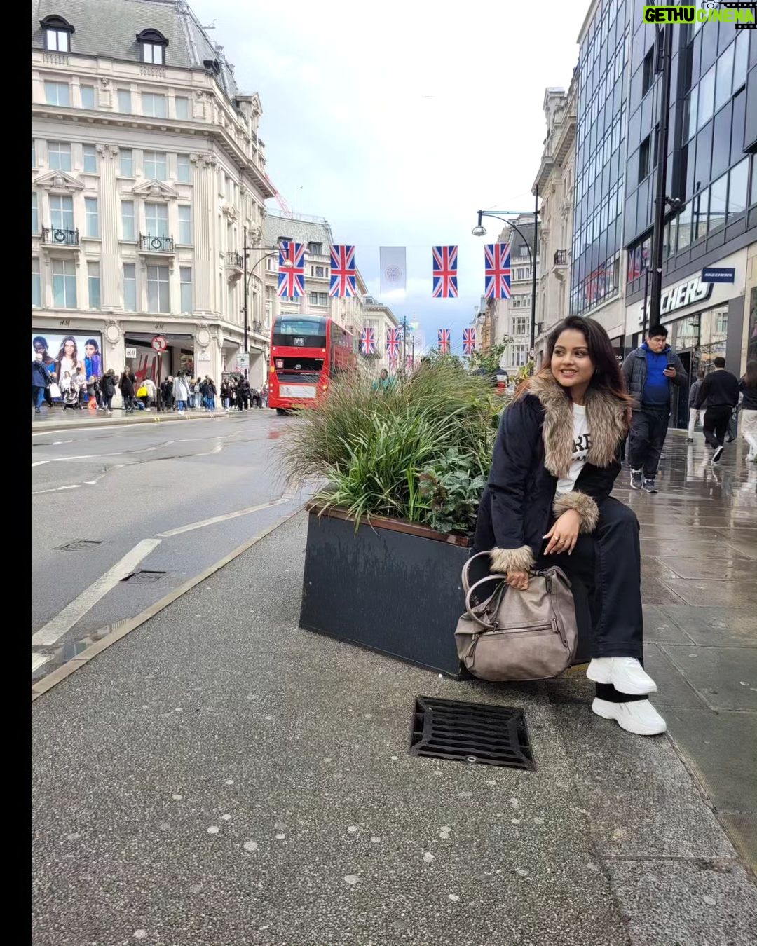 Nabanita Das Instagram - These are some of Britain's street decorations for King Charles' Coronation..👑 #kingcoronationday Oxford Circus