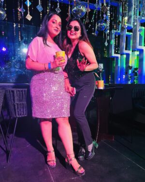 Nabanita Das Instagram - গতকাল….ও নানা গত বছরের কিছু মুহূর্ত..❤️🎉🥳
#happynewyear #31december