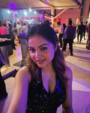 Nabanita Das Instagram - গতকাল….ও নানা গত বছরের কিছু মুহূর্ত..❤️🎉🥳
#happynewyear #31december