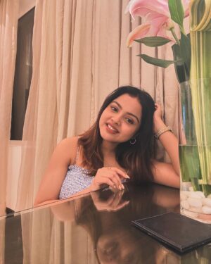 Nabanita Das Instagram - ❤️the song 🎧