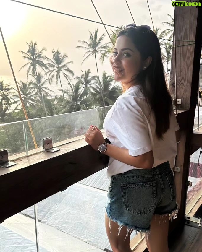Nabanita Das Instagram - সূর্য ডোবার আগে...