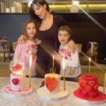 Nadine Njeim Instagram - الله يخليلي ياكم يا حياتي و عمري انتوا و يعطيني العمر وضلني حدكم #نادين_نسيب_نجيم