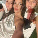 Nadine Njeim Instagram - Just a cute selfie with my angels 👼💕💕💕💕 #nadinenassibnjeim #نادين_نسيب_نجيم #mykids #son #daughter