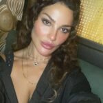 Nadine Njeim Instagram - اشتقتلكم ❤️ #نادين_نسيب_نجيم #nadinenassibnjeim