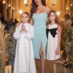 Nadine Njeim Instagram - Congratulations my love 💚 Custom made dress @glamoda.style Hair @victorkeyrouz Makeup by NADINE Flowers @ronibassil Concept @eyecandy_events Table dessert @le43catering Table set , chocolate , and design @sincerelyyourslb Photo and video @pulseproduction #nadinenassibnjeim #نادين_نسيب_نجيم