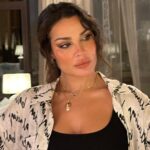 Nadine Njeim Instagram - حبيت انه قطع ورايي عادي ولا انتبه 🤷‍♀️ بس المهم حلو المكياج ؟ شو رأيكم #نادين_نسيب_نجيم