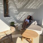Nadine Njeim Instagram - This time , I chose @domesNoruz hotel in Mykonos and I highly recommend it 😍 it’s a new boutique hotel with spacious rooms and suites , looking over the beautiful sea , breakfast is delicious 😋 they also have a very good greek restaurant, a nice spa 🧖‍♀️ and a pool where you can relax chill and enjoy fresh juices , I fell in love with the interior design of the hotel so simple yet elegant , staff were very kind , friendly and generous 😇 I will definitely come back 🙌🏼 check my stories for more pictures of the hotel 😃 #nadinenassibnjeim #mykonos #mykonosgreece #domesnoruzmykonos #نادين_نسيب_نجيم هل مرة اخترت اوتيل دوم نوروز بميكونوس ، اوتيل جديد بس صراحة كتير حلو حبيت كتير الغرف الواسعة و الديكور الوان ترابية مريحة و المنظر على البحر خيالي ، العاملين كانوا كتير مهضومين و مستعدين يلبوا ايا خدمة ، الاكل بالمطعم روعة اكتر شي حبيت الباستا 😃 المسبح كبير ورواق والسبا مرتب وحلو ، موقع الاوتيل قريب من المدينة بصراحة بنصحكم فيه واكيد رح ارجع اختاره مرة تانية 🥳 Domes Noruz Mykonos