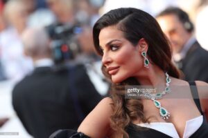 Nadine Nassib Njeim Instagram - I have always been fascinated by the glamour of the 50s era. The era of Brigitte Bardot and Sofia Loren.…
You know, I love how back then, women embraced their curves, fashion was bold, yet feminine… 

And here we are today… Zuhair and I decided to create a custom made dress inspired by this golden Era and this magical city… Cannes…
Thank you for every person who made this vision come to life…

Thank you @chopard for hosting me 🤍🖤